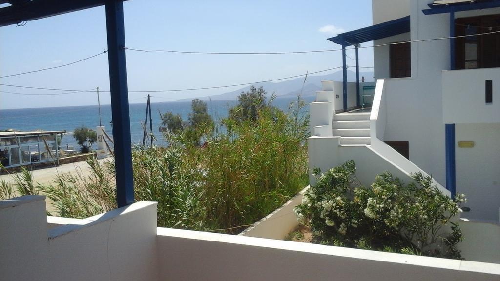 O Fotis Aparthotel Agios Prokopios  Exterior photo